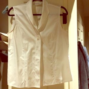 Short sleeve white dress shirt. Non iron